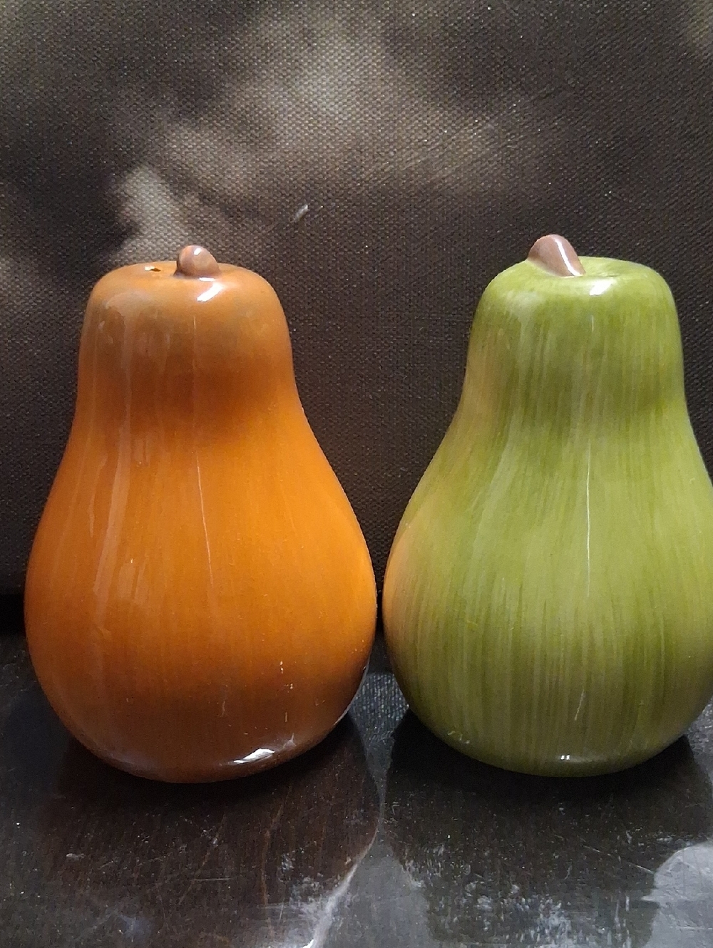 Source Unknown Ceramic Pear Salt and Pepper Set - Orange and Green